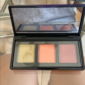 Naked cosmetics eyeshadow palette